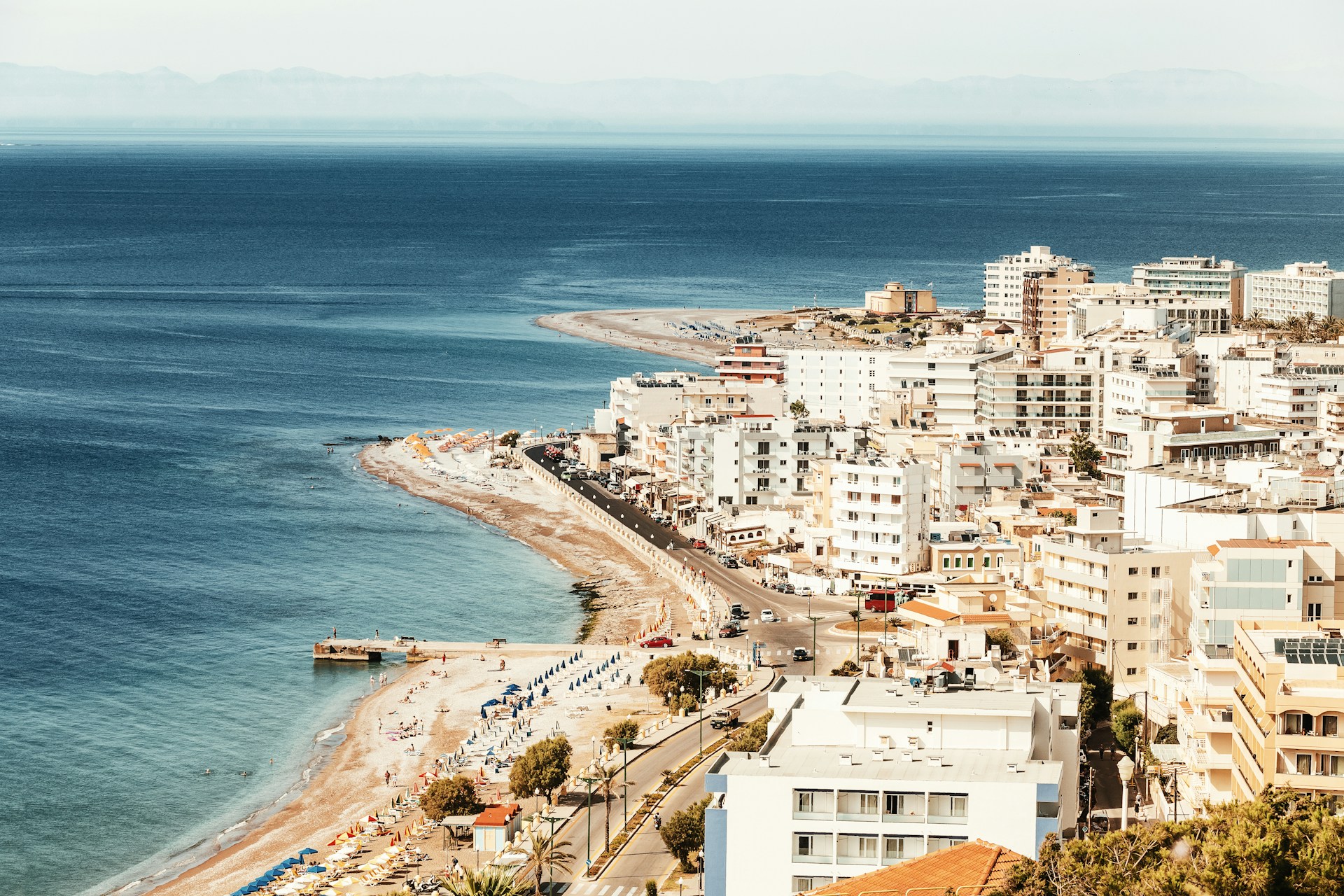 Why Choosing the Right Property Management Services in Spain Matters in 2025 - Vivi Property Management